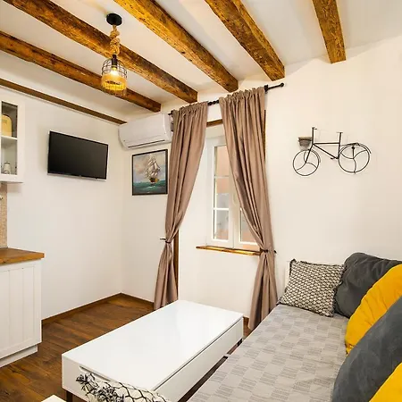 Domus Maximus Appartement *
