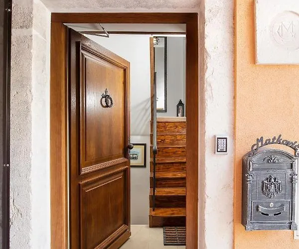 Domus Maximus * Póla